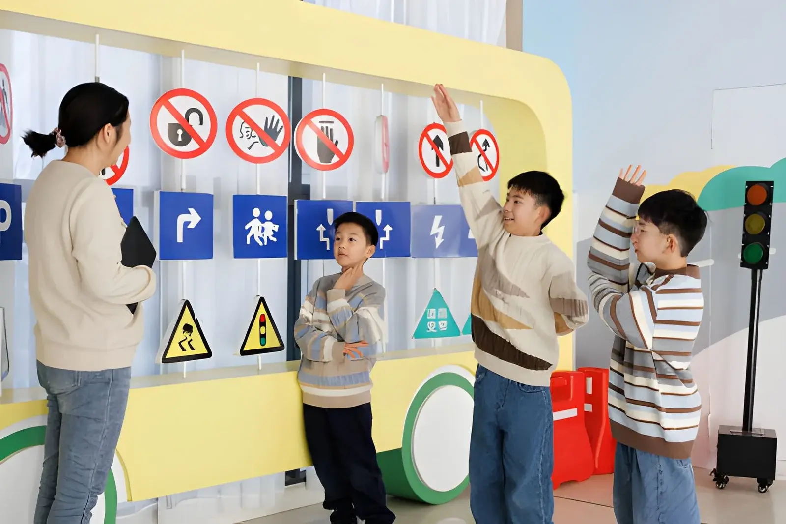 Improving Safety in Schools and Workplaces Through Emergency Communication